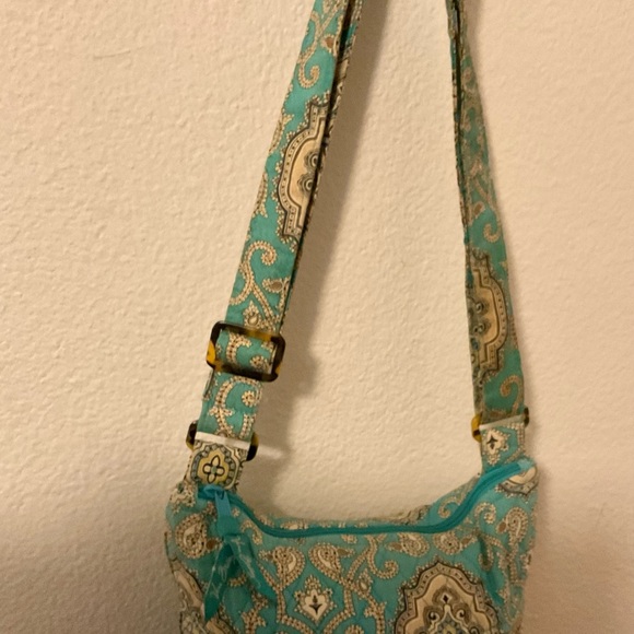 Vera Bradley Shoulder TOTALLY TURQ Retired Spring 2010 in Excellent Condition - Picture 4 of 7